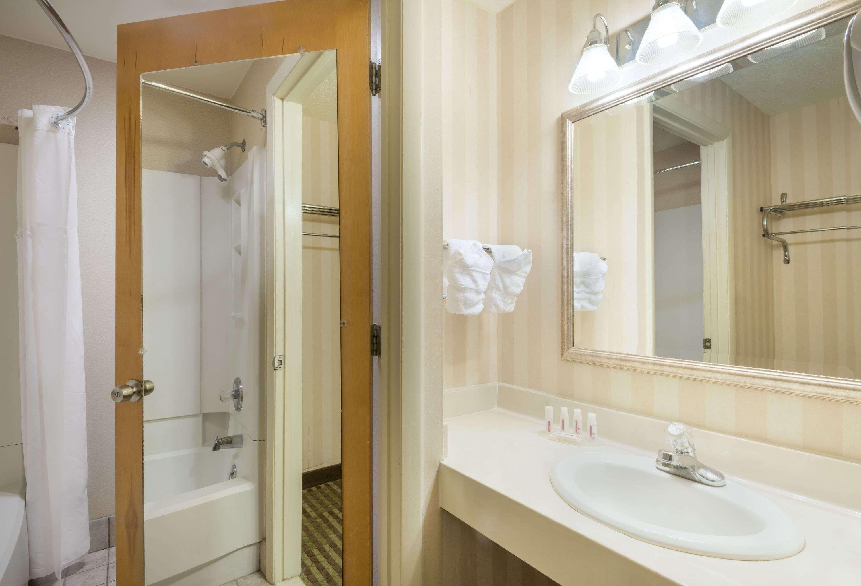 Ramada By Wyndham Columbus North Hotell Westerville Eksteriør bilde